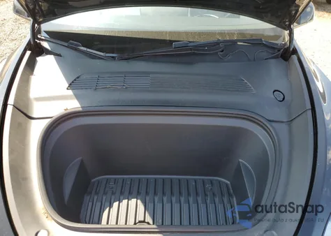 2021 Tesla Model Y from USA, damaged, VIN 5YJYGAEE6MF130901